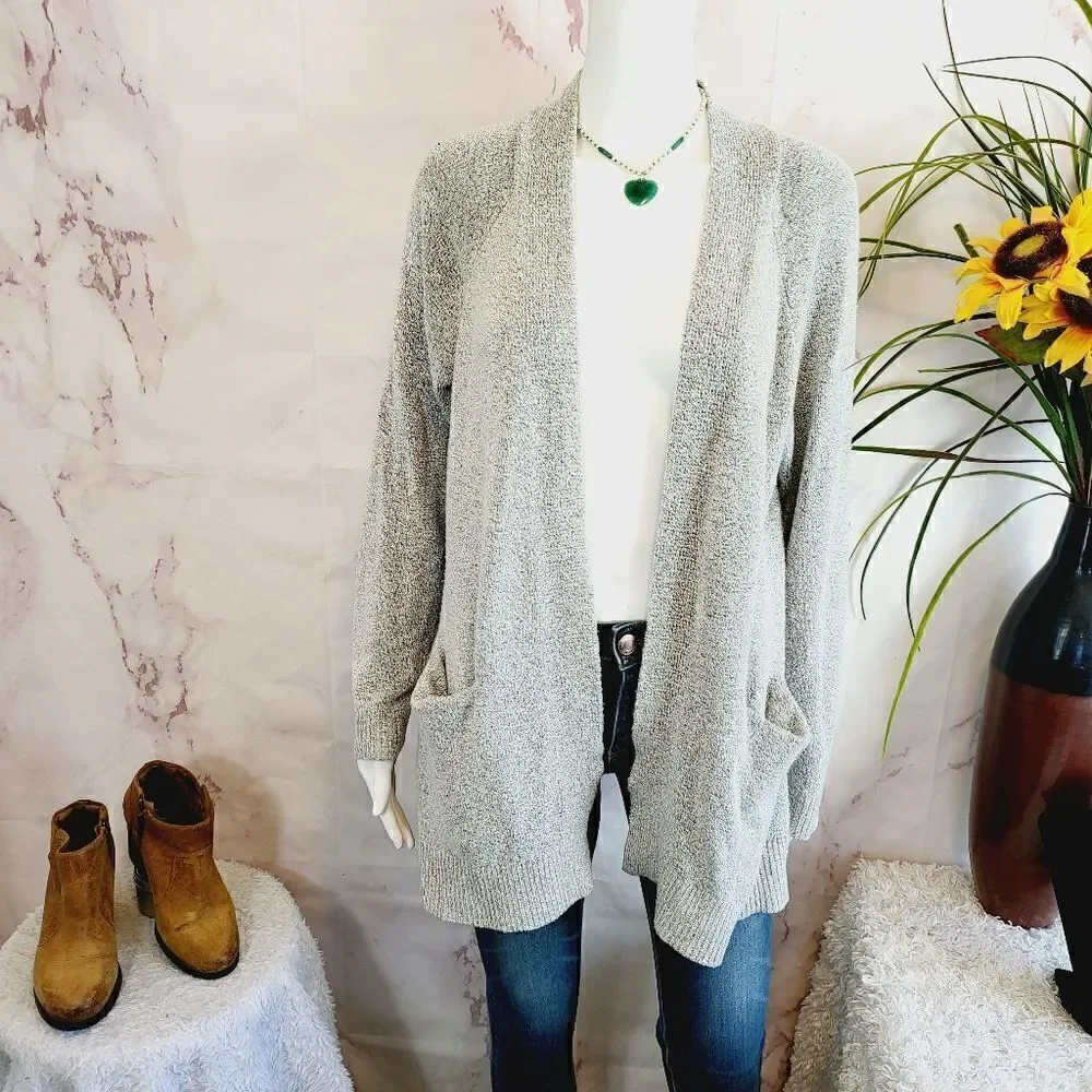 Torrid soft knit heather grey cardigan with pockets
